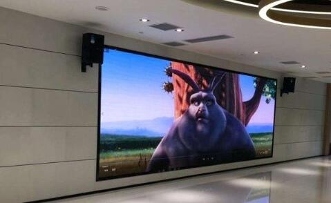 led顯示屏廠家：室內全彩屏有哪些優點？