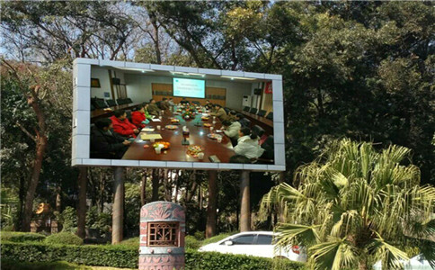 選擇地鐵小尺寸戶外led屏關鍵看哪幾點