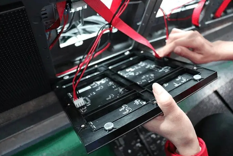 成都LED顯示屏保養:延長使用的關鍵